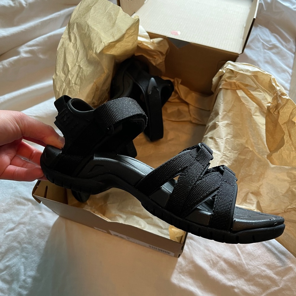 Teva Black Women's Sandals - Picture 5 of 9